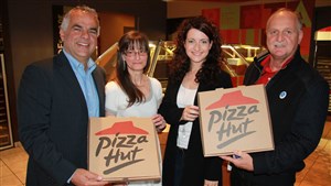 Pizza Hut et le Club Richelieu viennent en aide au CALACS