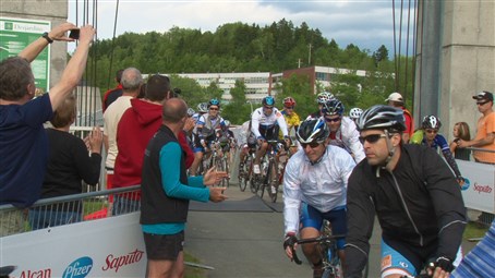 Beauceville accueille chaleureusement les cyclistes du Grand défi Pierre Lavoie