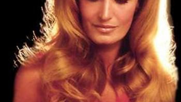 La sirène blonde Dalida ressuscitée!