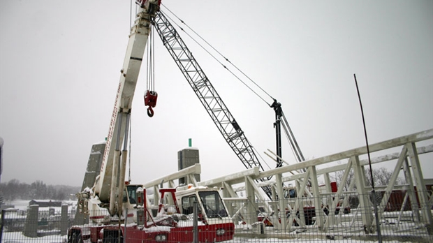 Les travaux de la passerelle avancent rondement