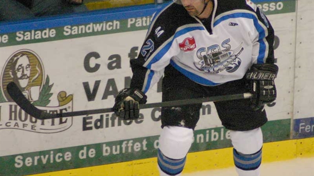 Beauceville aura son école de hockey avec Jesse Bélanger