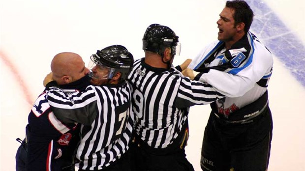 Thériault demeure en cage pour huit matchs