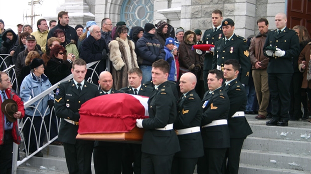 Un vibrant hommage au caporal Gonthier.