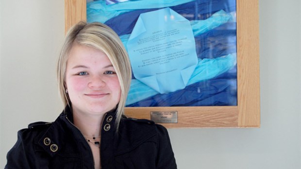 Une finissante du Cégep remporte le concours Chapeau les filles