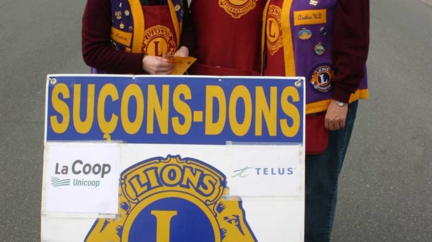 Des suçons à l'érable pour appuyer une bonne cause