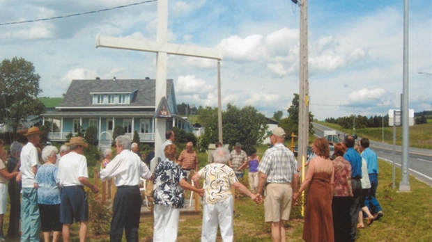 À Beauceville, la croix est revenue