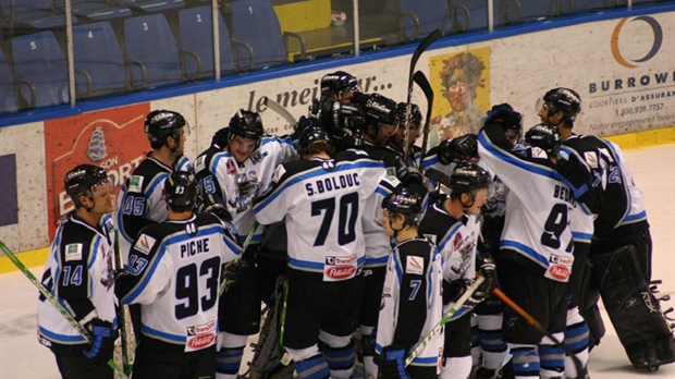Le sept chanceux pour le CRS Express