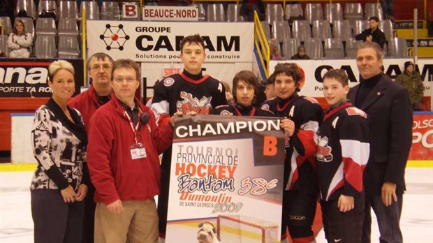 Des finales beauceronnes enlevantes au Tournoi provincial de hockey bantam