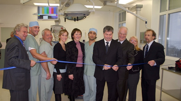 Le ministre de la Santé inaugure les nouveaux équipements à Saint-Georges