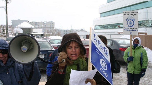 On manifeste l'entêtement de l'employeur au CPE Panta-Mousse