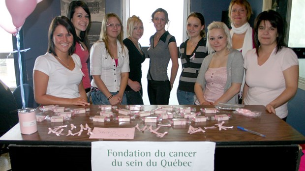 Les jeunes sensibilisés sur le cancer du sein