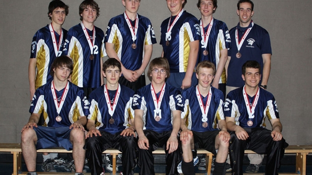 Volleyball : le bronze pour les Panthères de l'École secondaire Veilleux