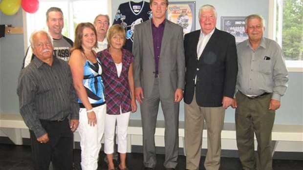 Saint-René inaugure son Centre sportif  Keven Veilleux