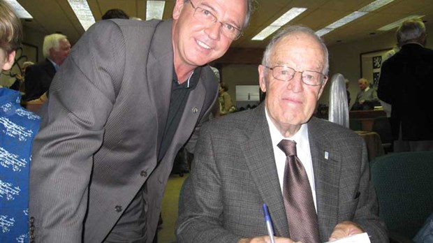 Un pionnier de l'aviation du Nord Québécois honoré