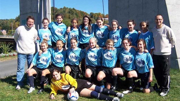 L’équipe de soccer de l’École Jésus-Marie toujours invaincue