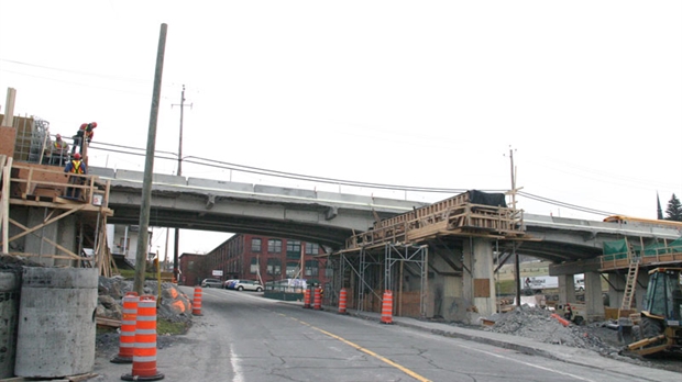 La reconstruction du viaduc Josaphat-Poulin sera deux fois plus longue que prévu