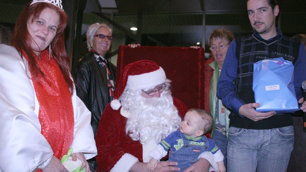 Une centaine d’enfants comblés par le Père Noël et l'Assiéttée beauceronne