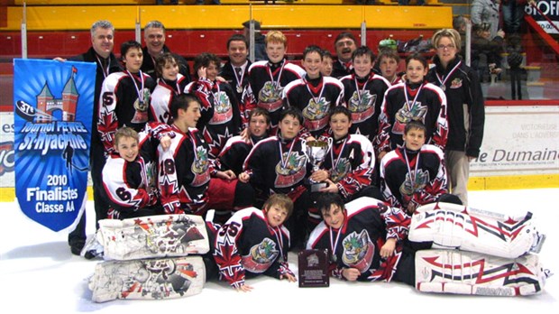 Les Élites pee-wee AA remportent la médaille d'argent à Saint-Hyacinthe