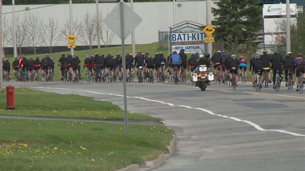 Sans tambour ni trompette, plusieurs cyclistes ont participé au Tour du silence à Saint-Georges