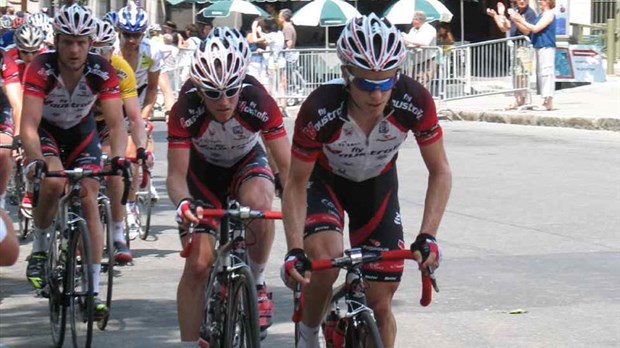 Marc De Maar remporte l'étape de Québec mais Ben Day conserve son maillot jaune