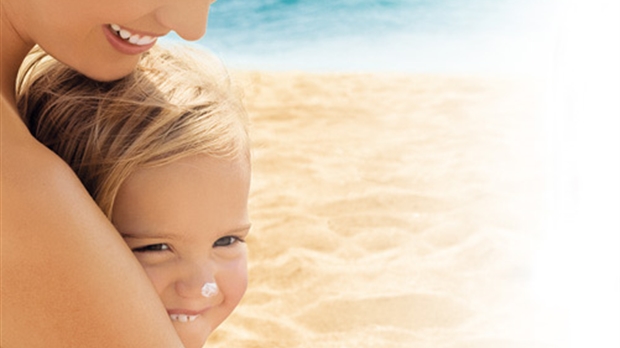 Faites du soleil votre ami avec le meilleur de la protection solaire: le lait haute protection AVÈNE