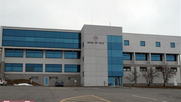 Ville de Saint-Georges fait l'acquisition d'appareils et accorde un contrat pour l'aménagement extérieur de son garage municipal