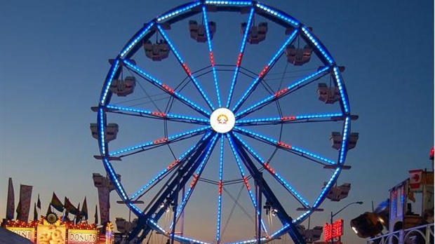 La nouvelle grande roue de Beauce Carnaval attire les visiteurs à Québec