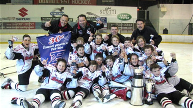 Le Garaga de Saint-Georges pee-wee CC remporte le tournoi de Repentigny