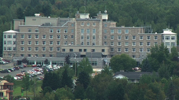 Yves Bolduc autorise huit nouveaux postes de médecins spécialistes pour Chaudière-Appalaches en 2011