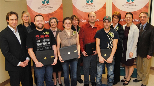 Sept diplômés uniques au Québec