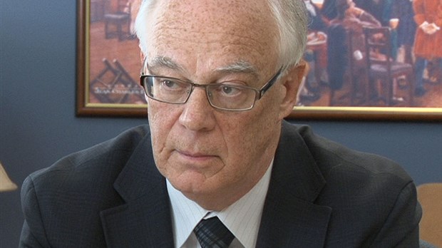 Robert Dutil défend le budget de son parti
