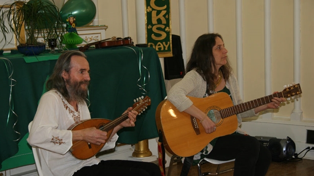 Musique et café-crème pour célébrer la Saint-Patrick à Saint-Georges