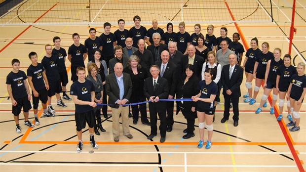 La CSBE inaugure le nouveau gymnase de l'École secondaire Veilleux