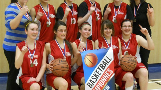 Deux finales de basketball surprenantes à la CSBE