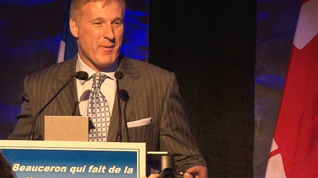 Maxime Bernier est ministre à nouveau