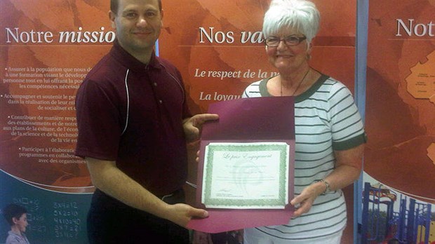 La Fédération des comités de parents du Québec récompense une bénévole de Saint-Éphrem