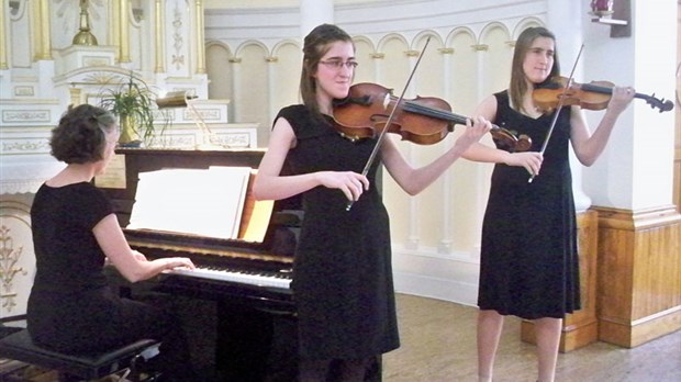 Deux jeunes beauceronnes en récital pour les JMJ 2011