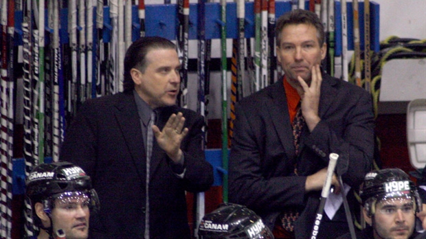 Richard Vachon en réflexion, mais a un intérêt à revenir derrière le banc