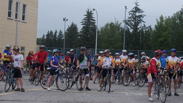 11e randonnée cycliste pour la prévention du suicide :Une réussite malgré la pluie