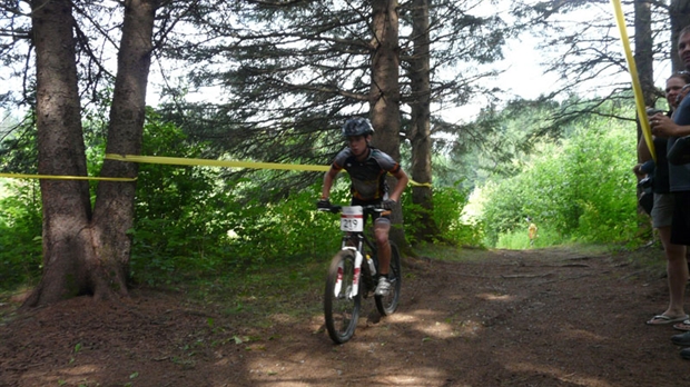 Vélo de montagne: Un podium pour Vélo Savard à Saint-Basile