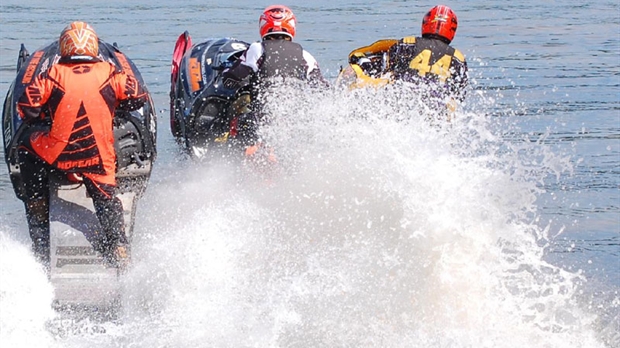 Le Circuit de motoneige sur l’eau du Québec s’arrêtera à Frampton