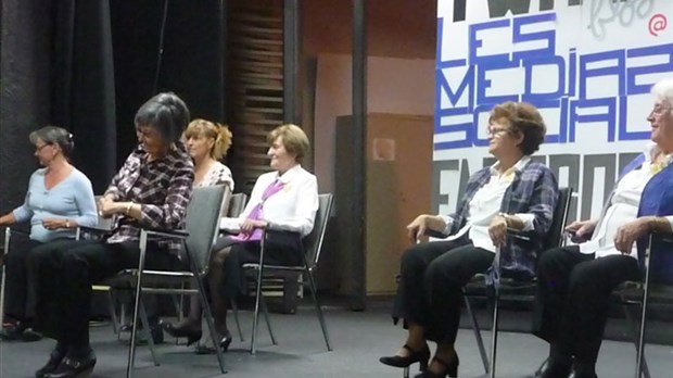 Les femmes prennent le thé pour la 31e année