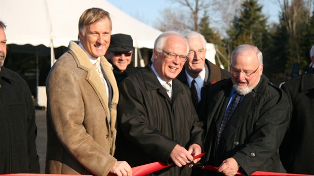 Un premier tronçon du doublement de l'autoroute Robert-Cliche inauguré ce matin