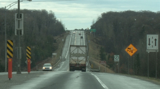 Autoroute 73: Le ministère des Transports va en appel d'offres pour des travaux d'arpentage entre Saints-Anges et Sainte-Marie