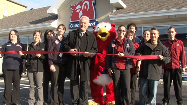 Couche-Tard ouvre officiellement un deuxième dépanneur et station-service à Saint-Georges