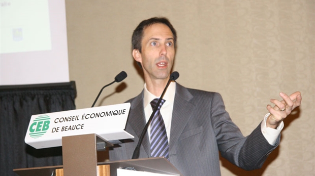 L’économie québécoise nagera en eaux troubles en 2012 selon Robert Hogue — économiste à la RBC