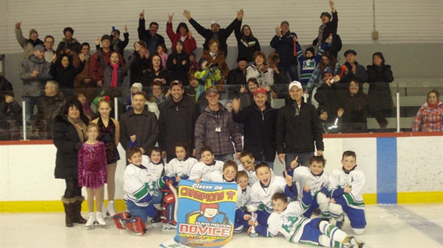 L'équipe locale rafle les honneurs au Tournoi provincial novice de Saint-Éphrem