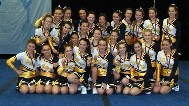L’or pour les Panthères au championnat régional de cheerleading
