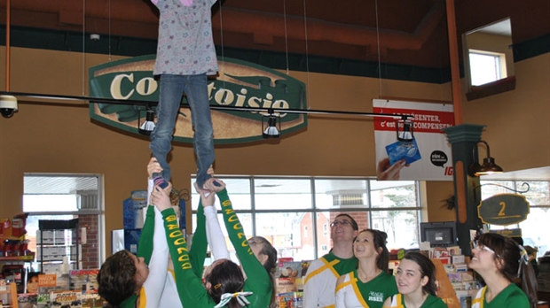 Les Condors du Cégep Beauce-Appalaches ont animé le marché Rodrigue et Filles