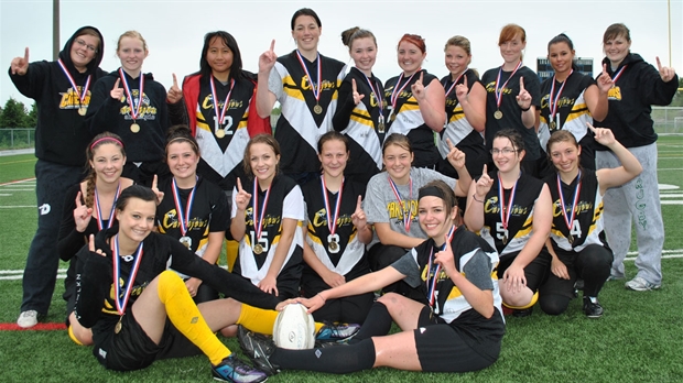 Rugby féminin: Les Carcajous de la Polyvalente des Abénakis sont champions